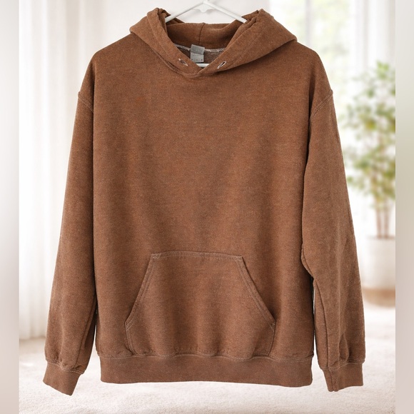 Gildan Tops - Gildan Heavy Blend Brown Hoodie Pullover Sweatshirt Size M Cotton Blend Casual